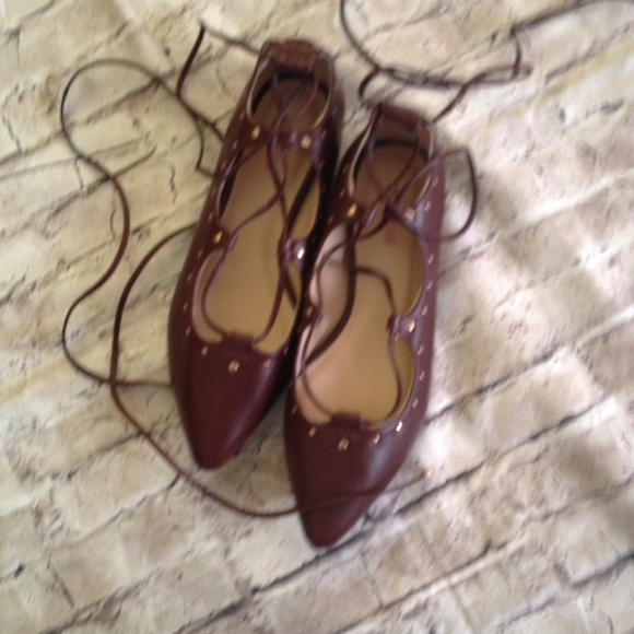 NEW Just Fab Kinley Strappy Flats - Picture 3 of 4